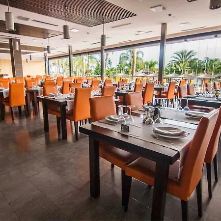 Θέρετρο La Marina Resort La Mariña