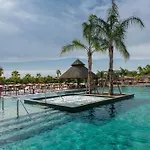 La Marina Resort Rezort La Mariña
