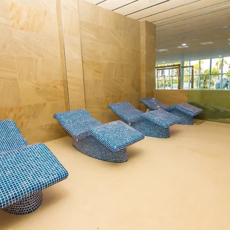 Θέρετρο La Marina Resort 5*