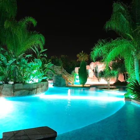 Rezort La Marina Resort