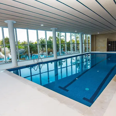 Feriested La Marina Resort